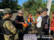 Rescuers evacuated a family with a 5-year-old child from Donetsk region